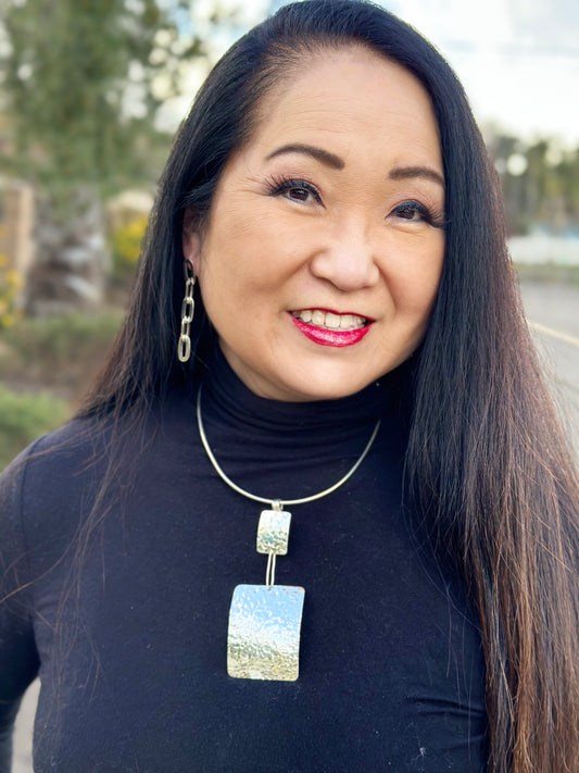 N0521. Hammered Statement Necklace (30”)