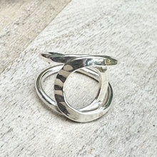 Load image into Gallery viewer, Taxco Hammered Sterling Silver Ring

