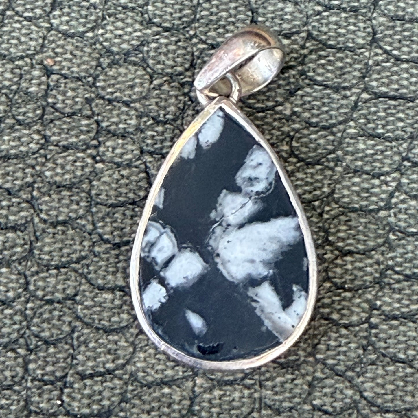 Sale -  1.4"  Flower Stone Sterling Silver Pendant Necklace (18")