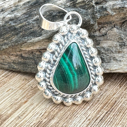 Taxco Malachite  Pendant 2”Necklace (18")